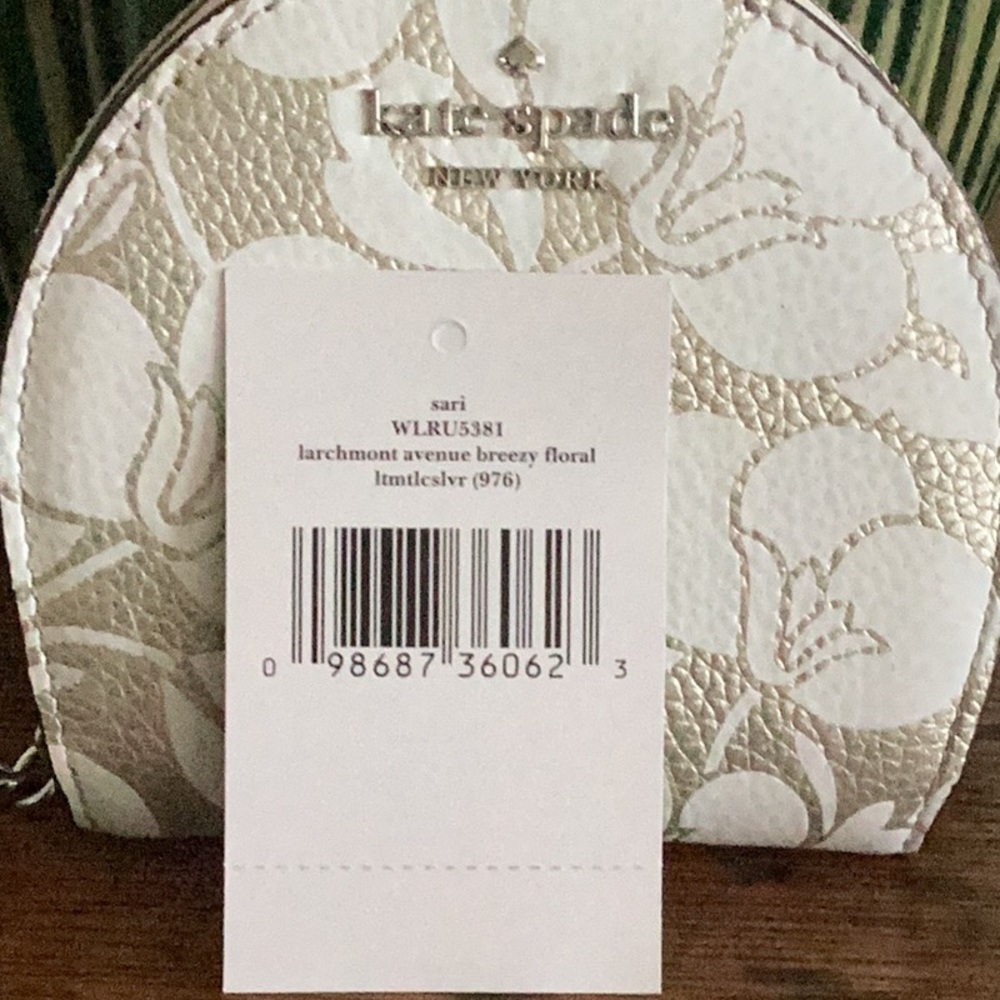 Kate Spade Larchmont Avenue Breezy Floral Wallet with Attached Key Chain - Picture 6 of 7